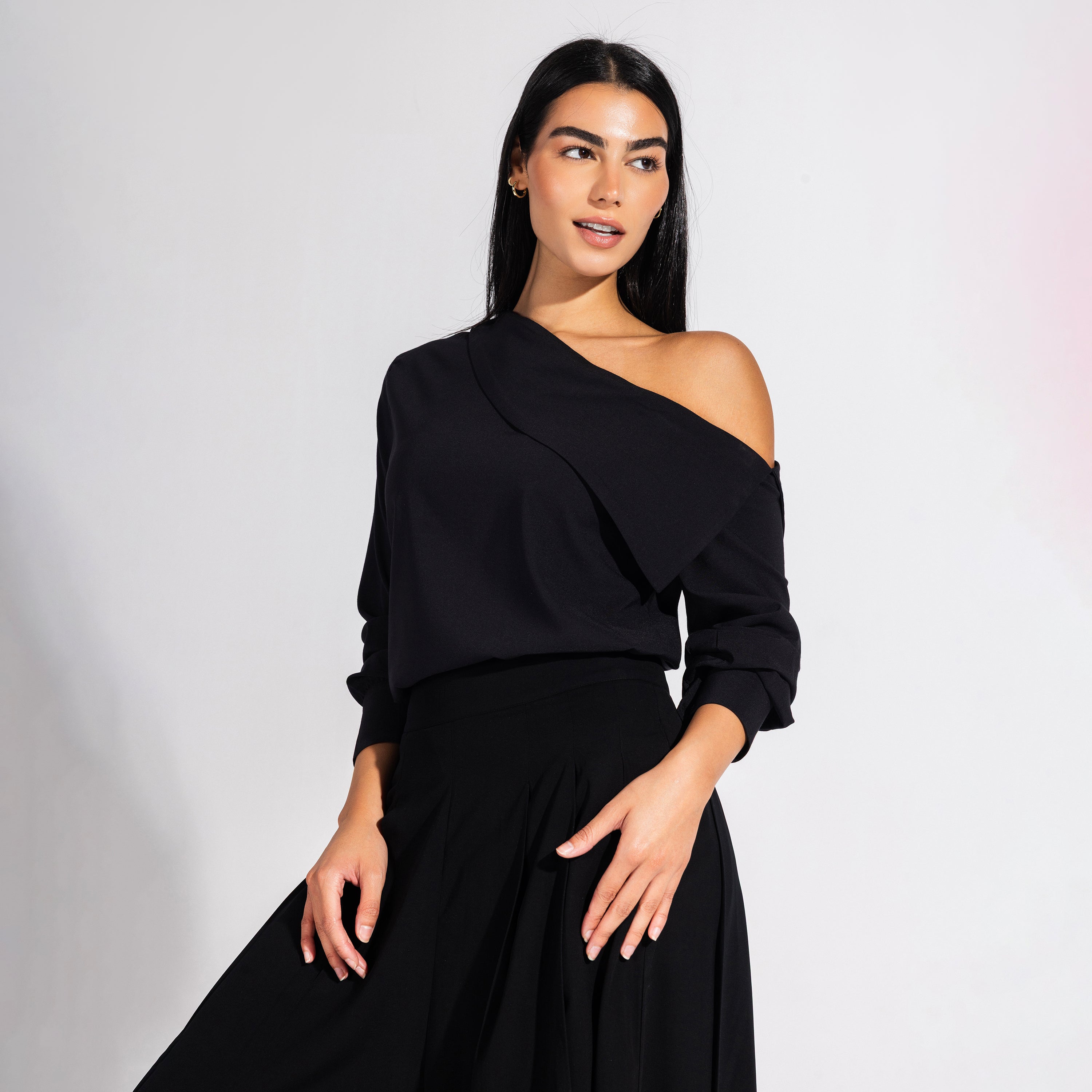 The Little Egret Blouse | Black Black Swan Fashion