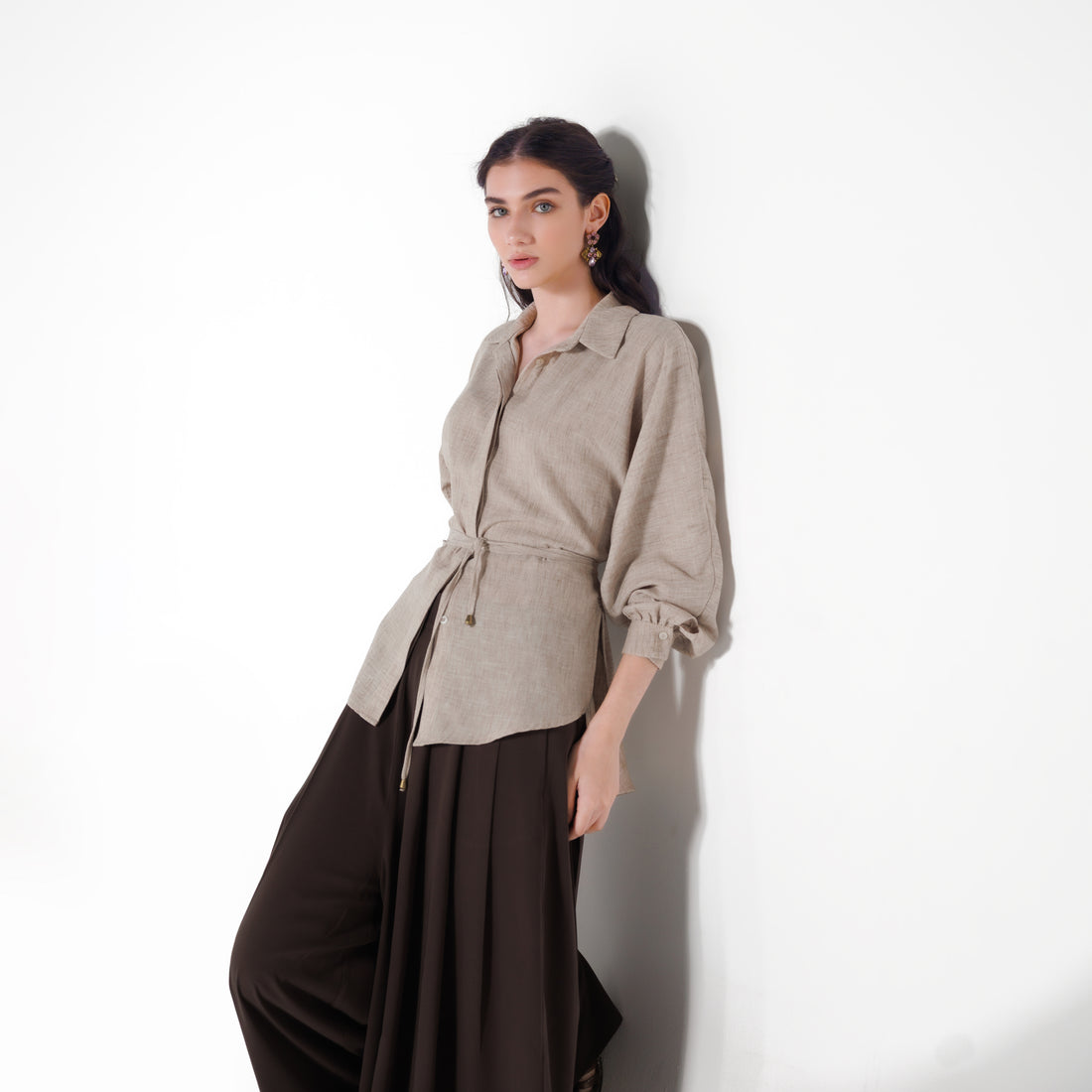 Tara Linen Shirt | Beige Black Swan Fashion