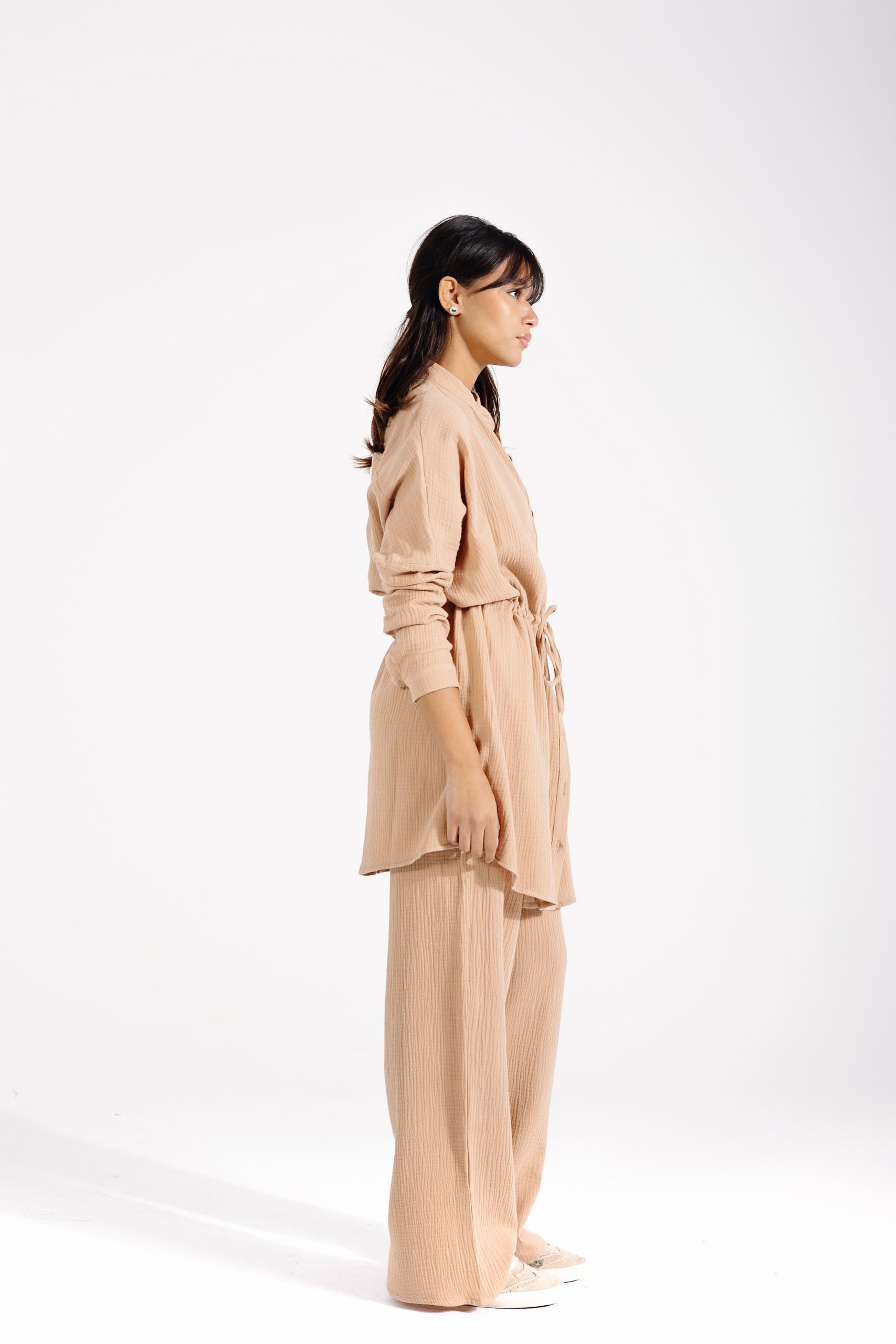 Veloura Duo | Beige Black Swan Fashion