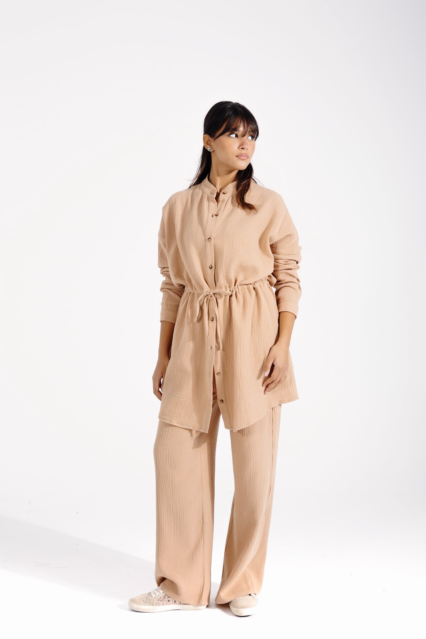 Veloura Duo | Beige Black Swan Fashion
