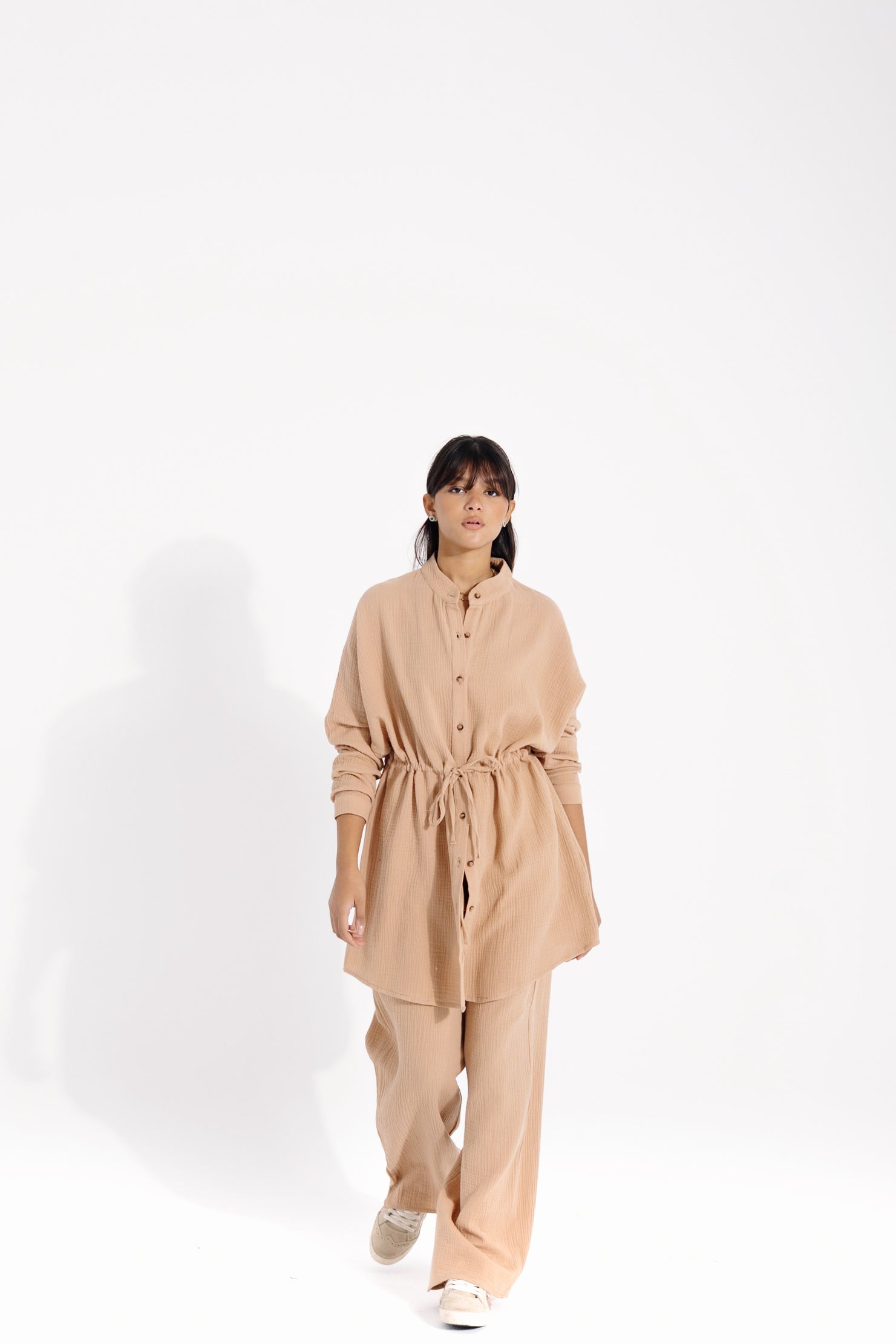 Veloura Duo | Beige Black Swan Fashion