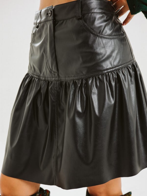 Faux Leather skirt | Black